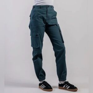 Wondery Isabel 3.0 cargo pants (teal)